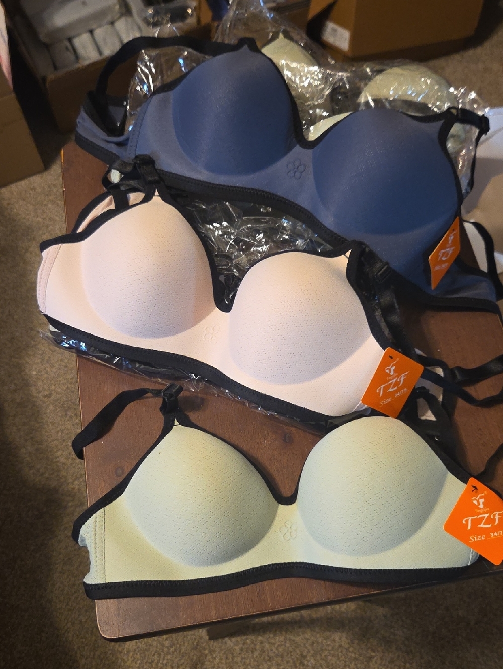 Resellers 12 TZF No Wire Pushup Bras